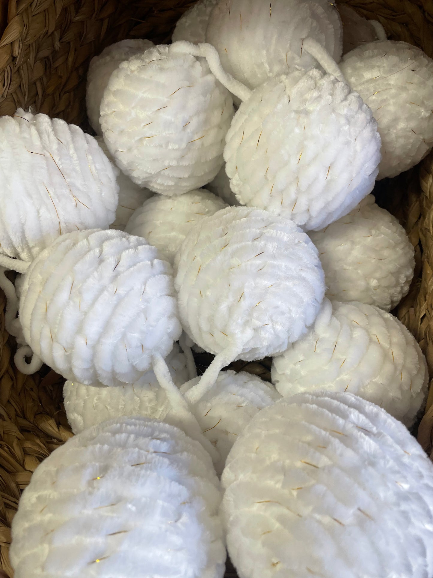 Chenille Rope Ball Garland with Gold Metallic Thread