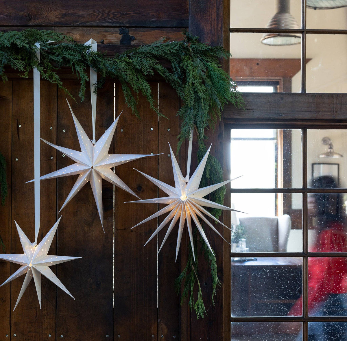 CHR1311 - Light Up Paper Stars - set of 3