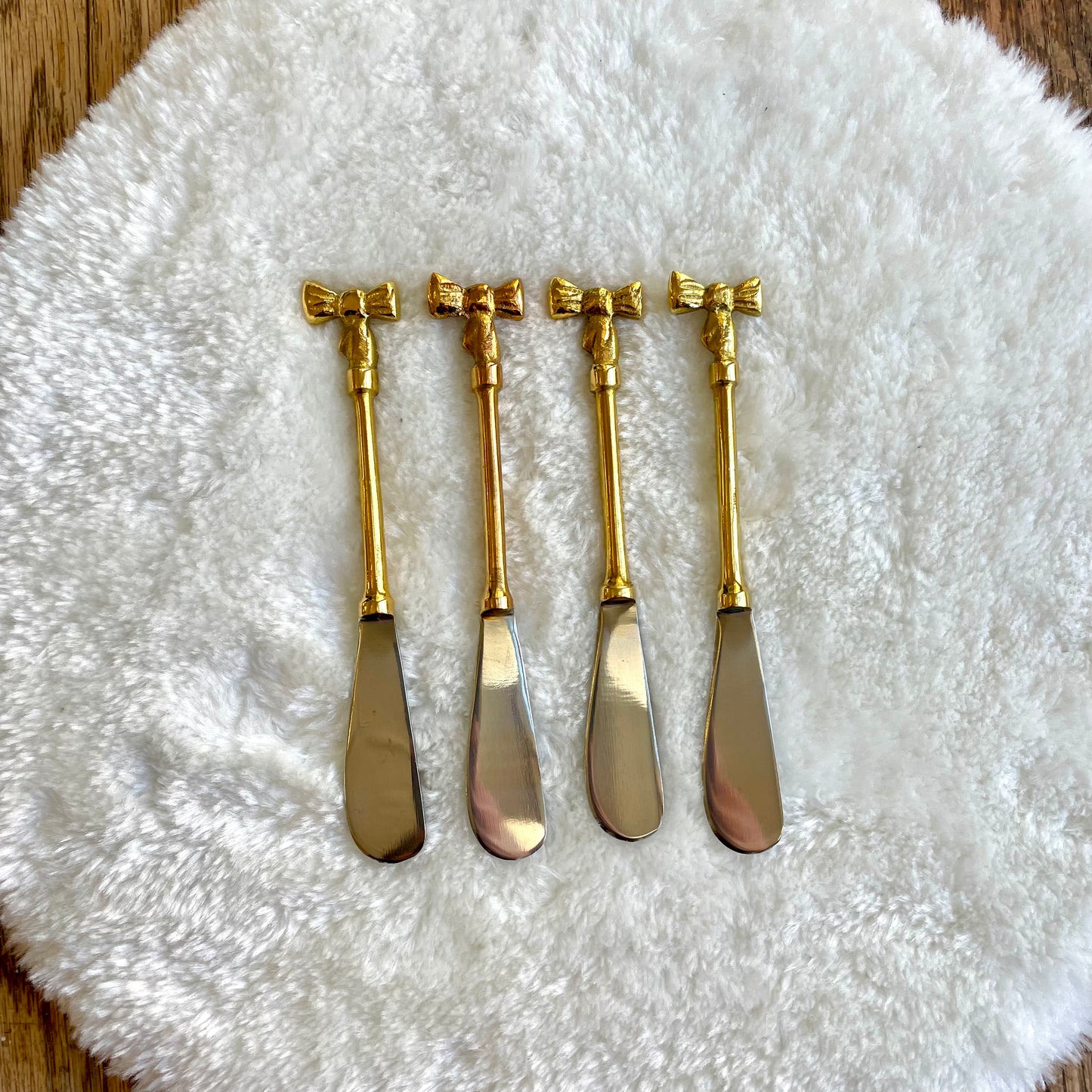 Canape Knives with Gold Finish Bow Handles, set of 4