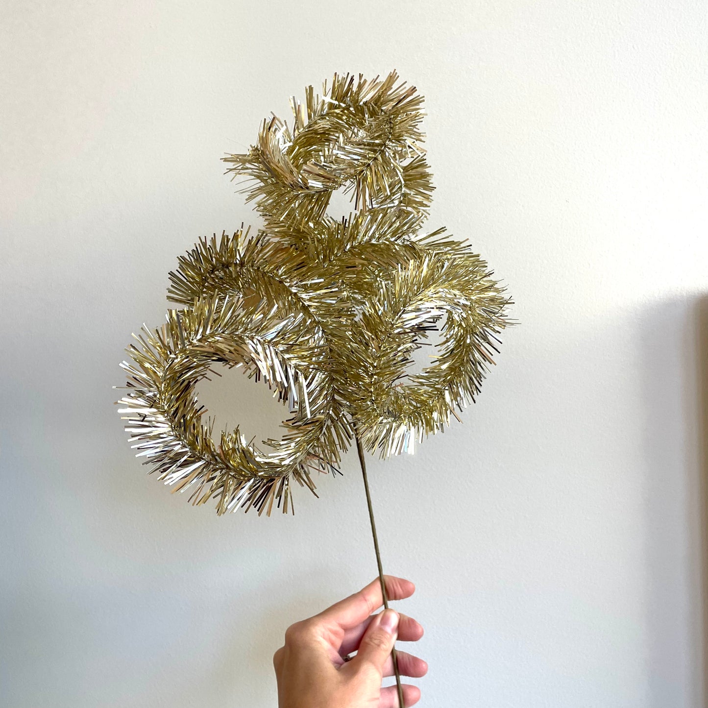 20" Tinsel Stem, Antique Gold Finish