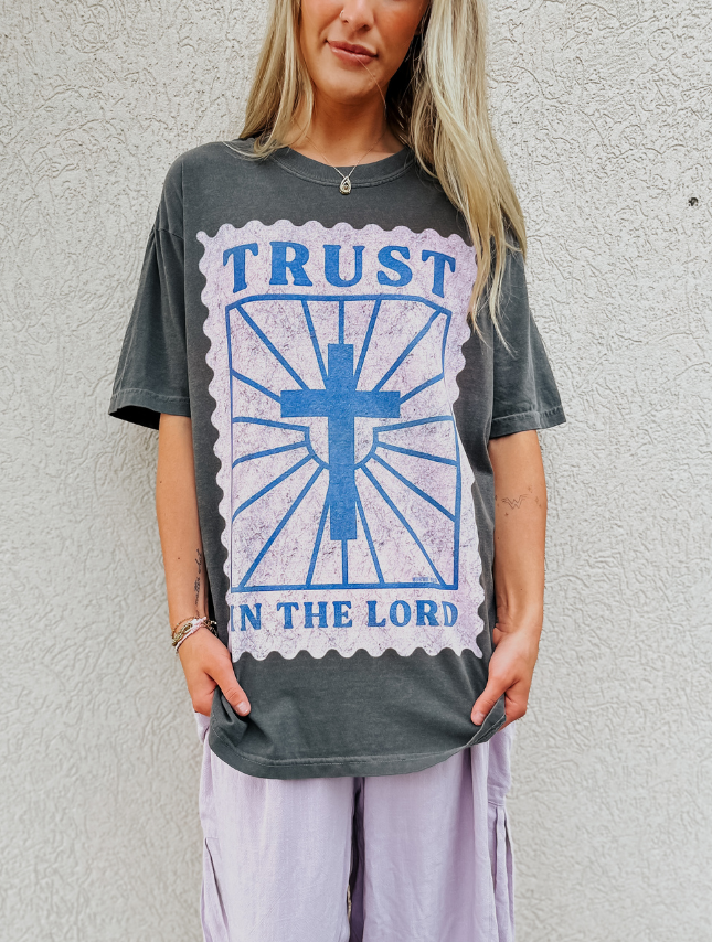 Retro Trust In The Lord Tee: Pepper