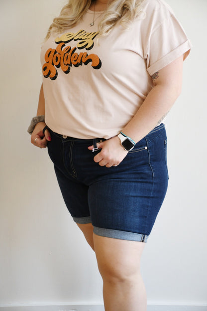 Plus Size Mid Rise Fold Hem Shorts